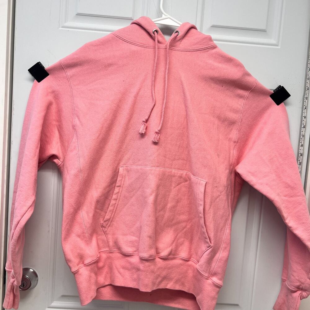 Women's pink Champion Med Hoodie NOC3582